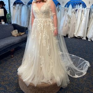 New Lillian West wedding dress and veil